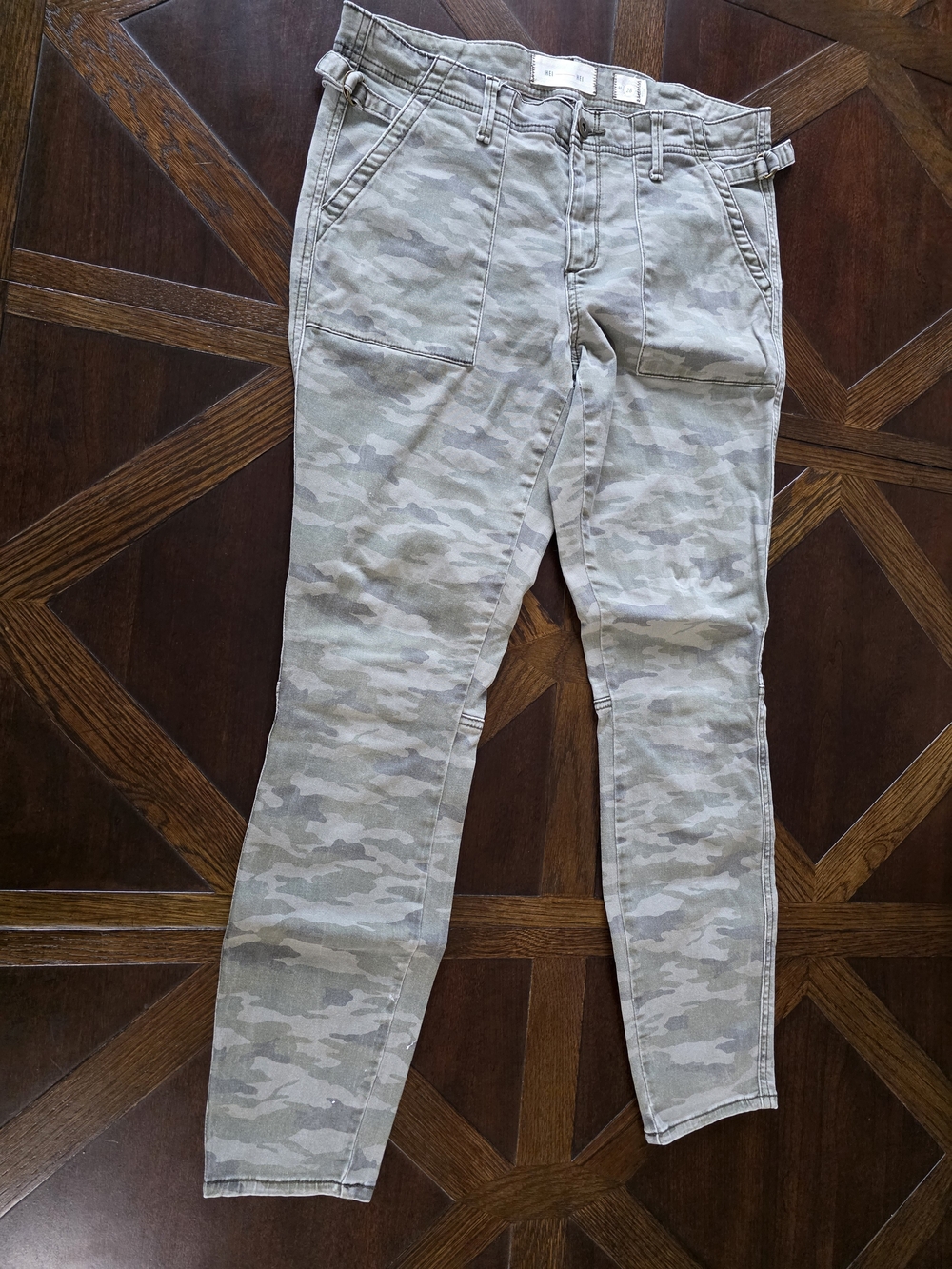 Anthropologie Hei Hei Camo Slim Utility Pants Size 28